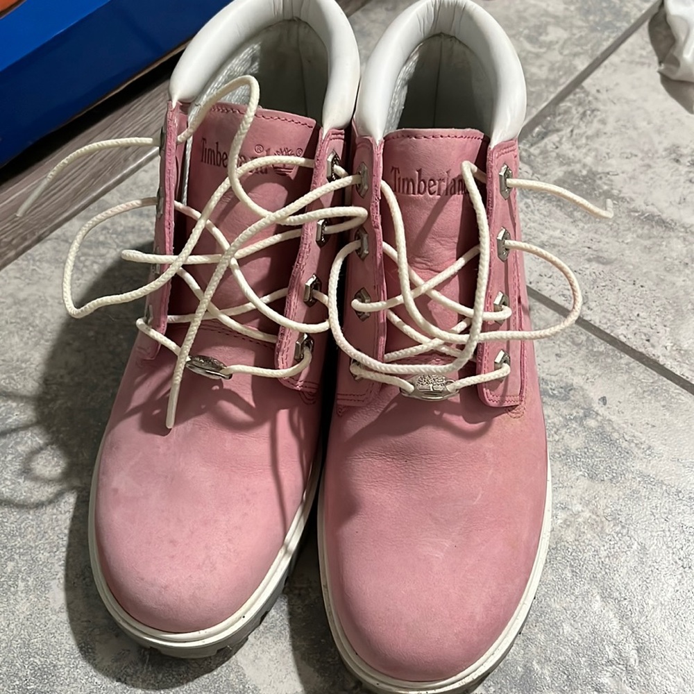 Timberland pink boots